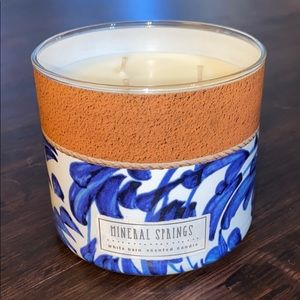 Bath & Body Works Mineral Springs 3 wick Candle